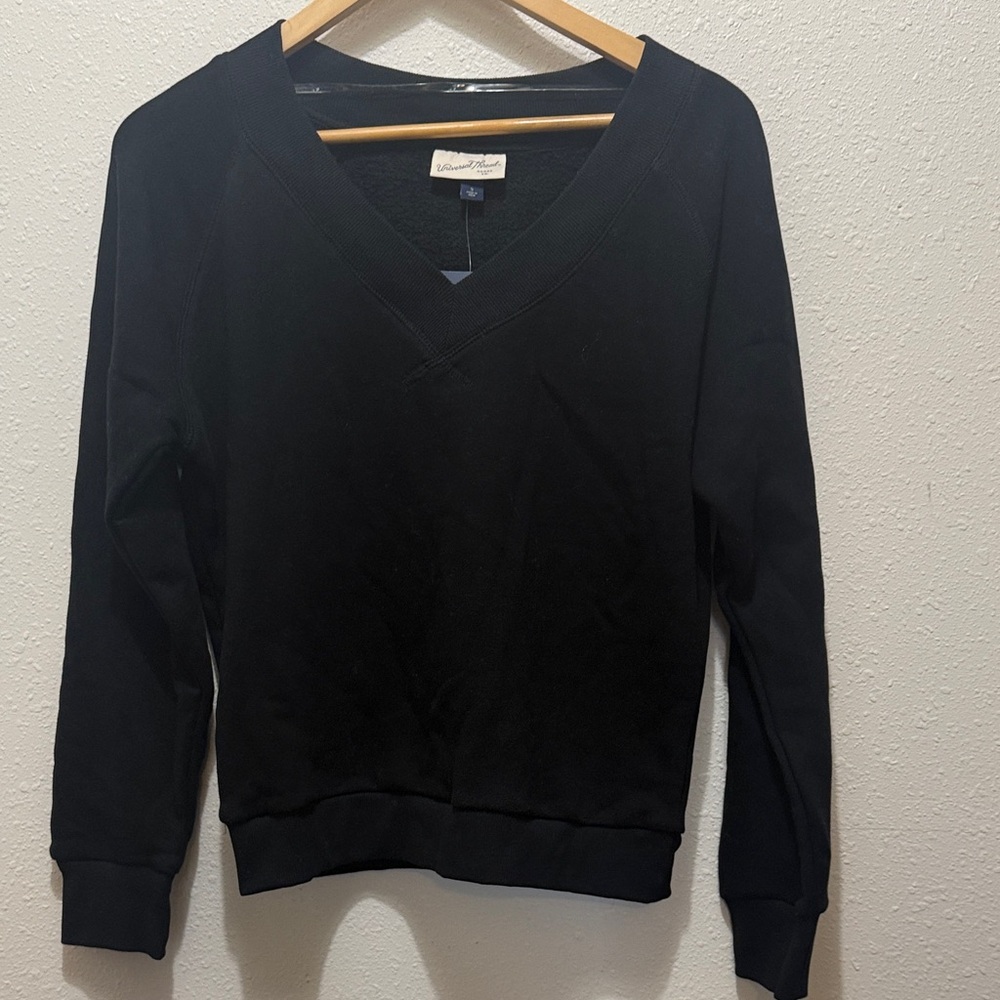2 Universal Thread V-Neck Sweaters, Size S